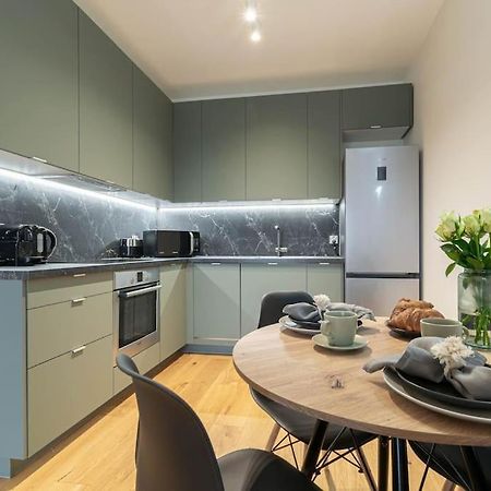 Olive Tree Apartment - Klimatyzacja - Air Conditioning-Self-Check-In Катовіце Екстер'єр фото