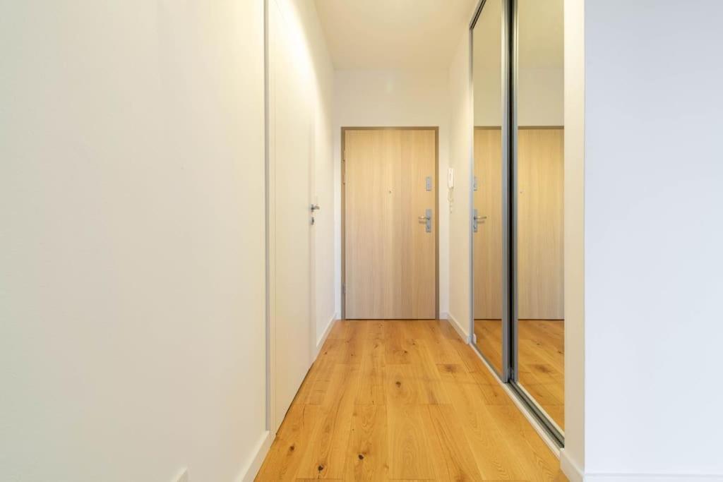Olive Tree Apartment - Klimatyzacja - Air Conditioning-Self-Check-In Катовіце Екстер'єр фото