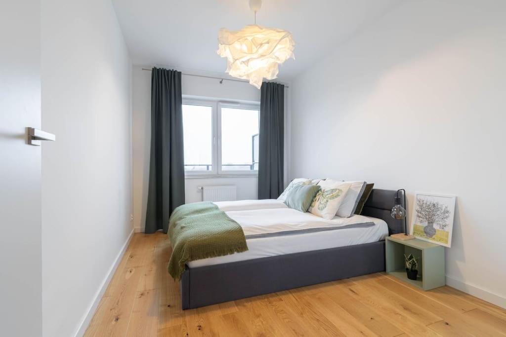 Olive Tree Apartment - Klimatyzacja - Air Conditioning-Self-Check-In Катовіце Екстер'єр фото